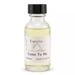 1 oz bottle of Espiritu Come To Me ritual oil, the classic hoodoo love-drawing formula for attracting a specific person or romantic interest.