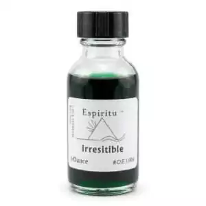 1oz glass bottle of Espiritu Irresistible ritual oil with label, a powerful seduction and attraction formula for amplifying romantic magnetism.